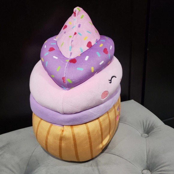 Squishmallows 2022 Kimmie the Cupcake Valentine Squad 12" Plush Toy Purple NWT - Picture 7 of 12